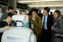 На выставке робототехнических проектов Robotics Action Time