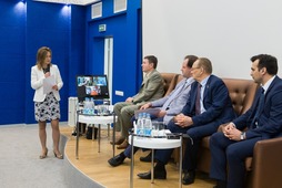 Председатель СМУиС Анастасия Кирильченко озвучивает наиболее актуальные вопросы